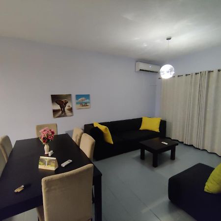 Ashiana Oceanside Apartment Flic-en-Flacq Extérieur photo