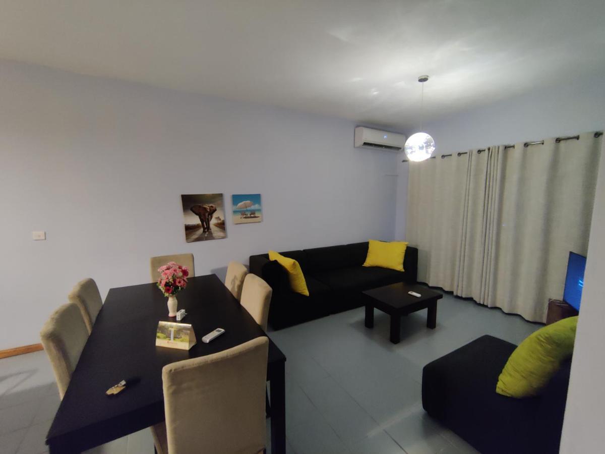 Ashiana Oceanside Apartment Flic-en-Flacq Extérieur photo